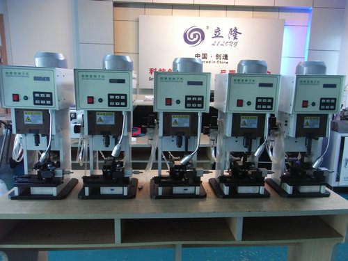 <連剝帶打端子機>的快，準(zhǔn)，狠